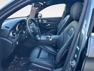 2018 Mercedes-Benz GLC GLC 300 4MATIC® CREAM PUFF