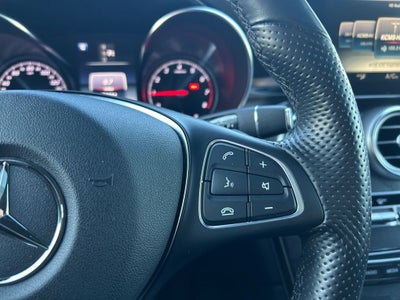 2018 Mercedes-Benz GLC GLC 300 4MATIC® CREAM PUFF