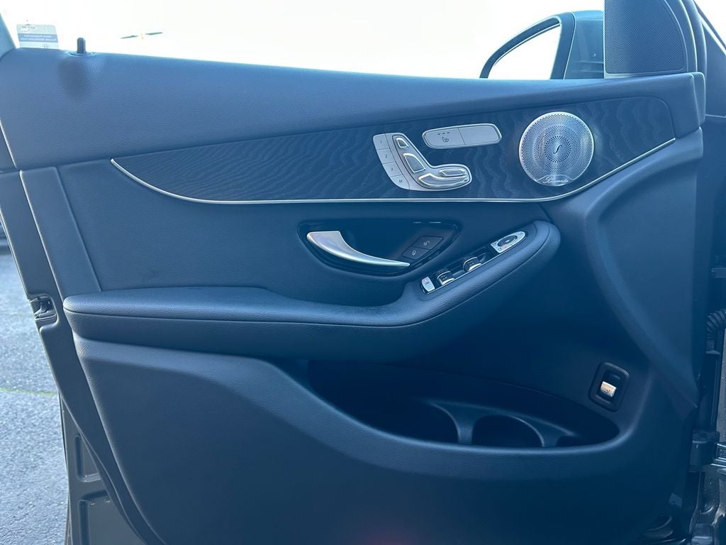 2018 Mercedes-Benz GLC GLC 300 4MATIC® CREAM PUFF