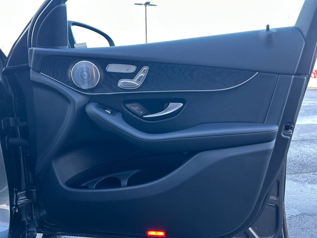 2018 Mercedes-Benz GLC GLC 300 4MATIC® CREAM PUFF