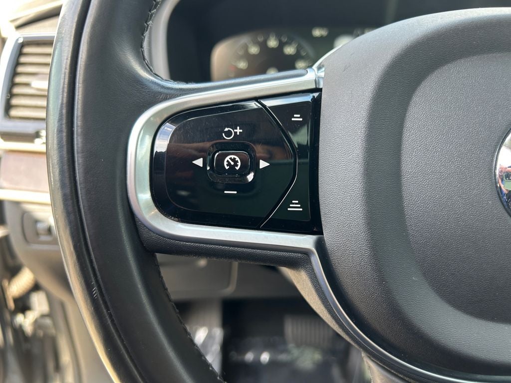 2018 Volvo XC90 T6 Momentum ONE OWNER