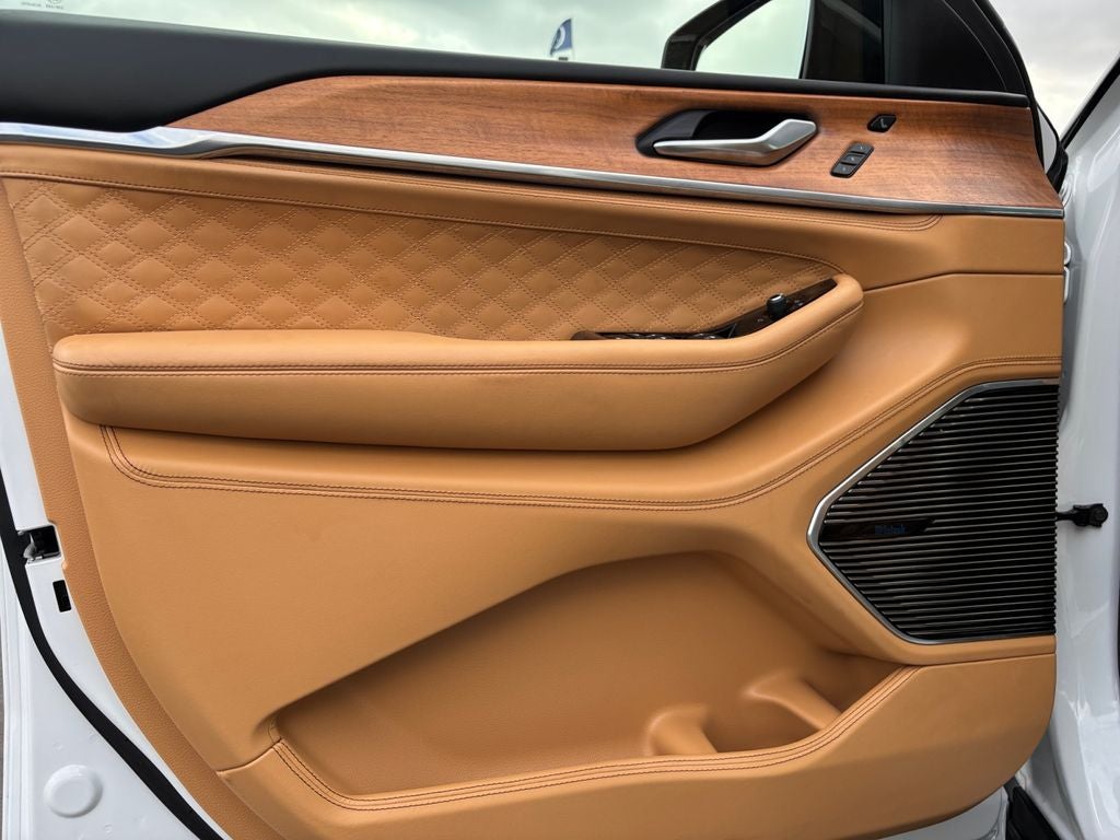 2022 Jeep Grand Cherokee Summit Reserve 4xe