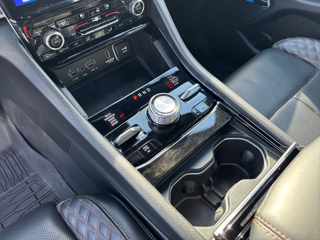 2022 Jeep Grand Cherokee Base