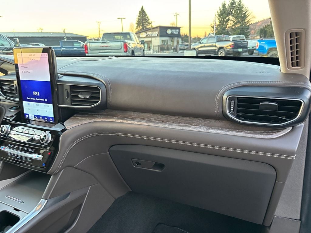 2022 Ford Explorer Platinum