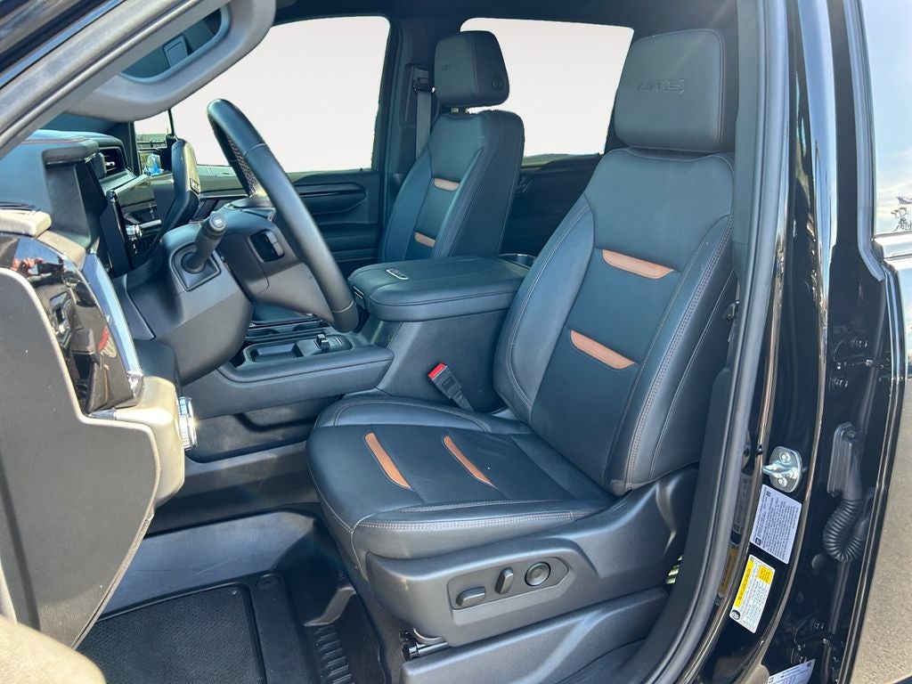 2025 GMC Sierra 2500HD AT4