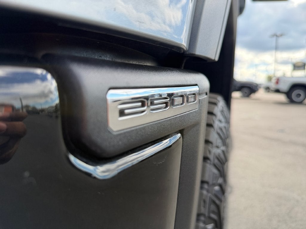 2025 GMC Sierra 2500HD AT4X