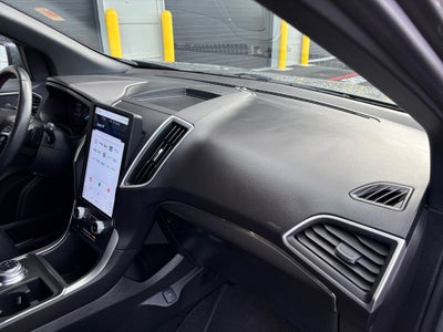 2022 Ford Edge ST Line