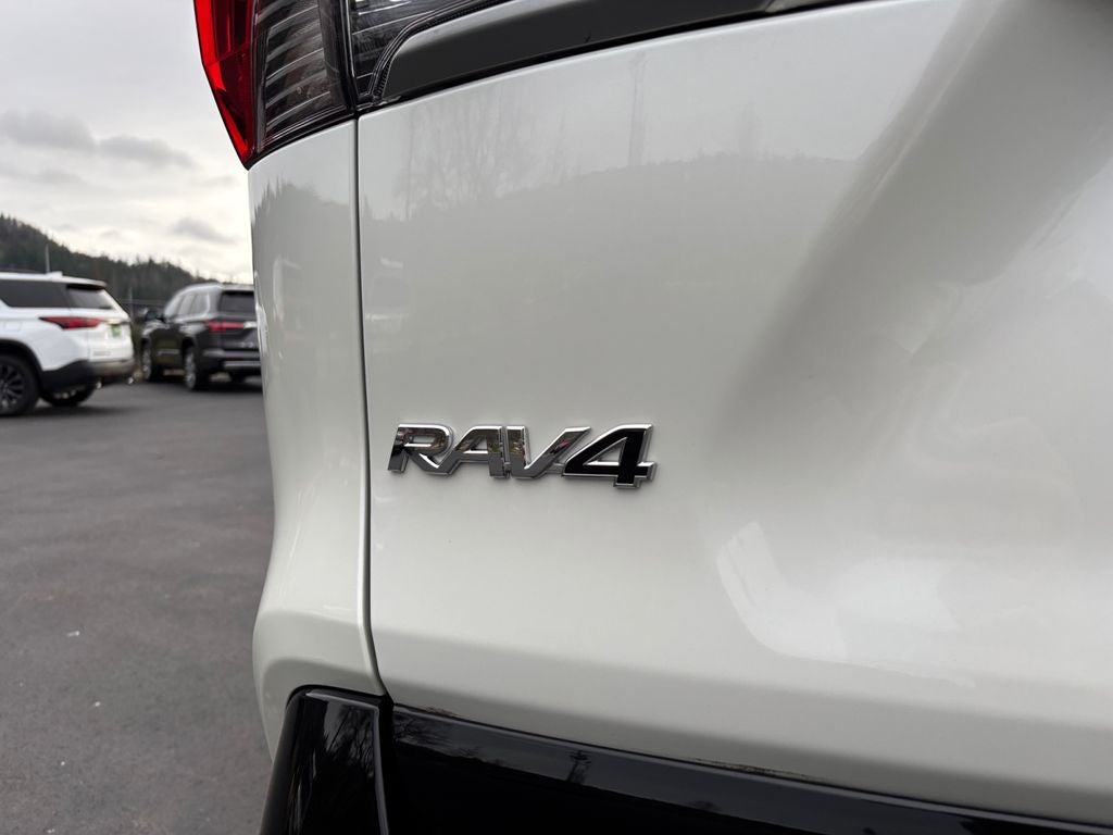 2022 Toyota RAV4 Hybrid XSE