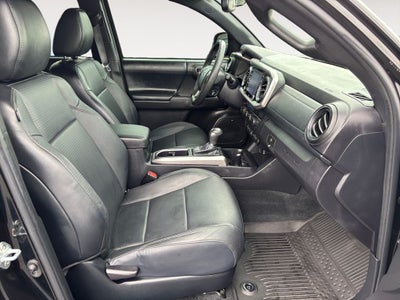 2022 Toyota Tacoma Limited V6