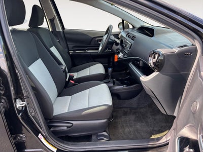 2016 Toyota Prius c Persona Series