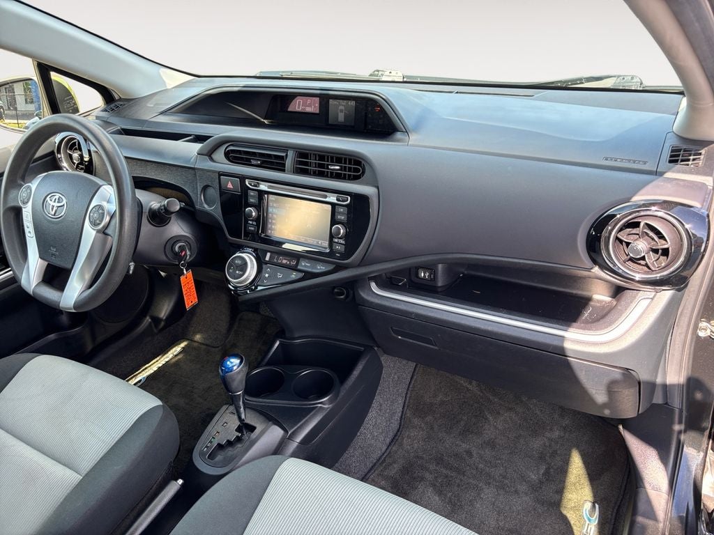 2016 Toyota Prius c Persona Series
