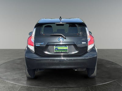 2016 Toyota Prius c Persona Series