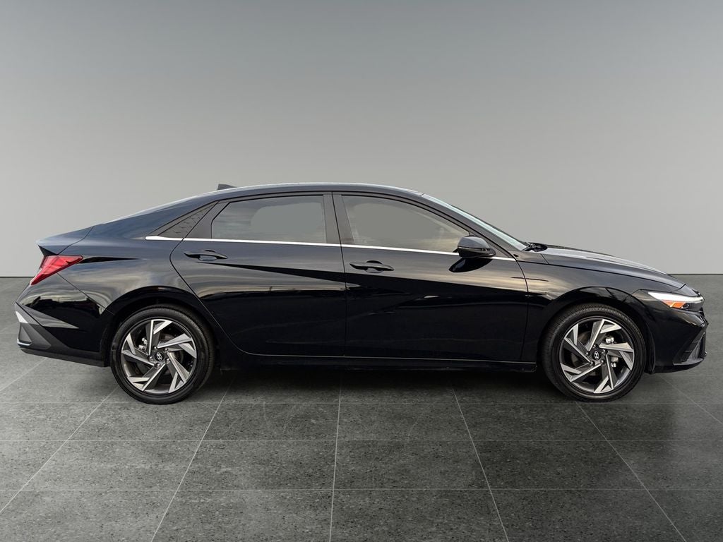 2024 Hyundai Elantra Hybrid Limited